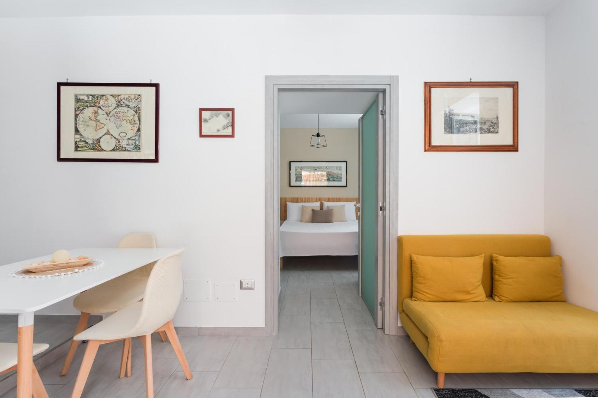 Independent House 51 Apartment เนเปิลส์ ภายนอก รูปภาพ