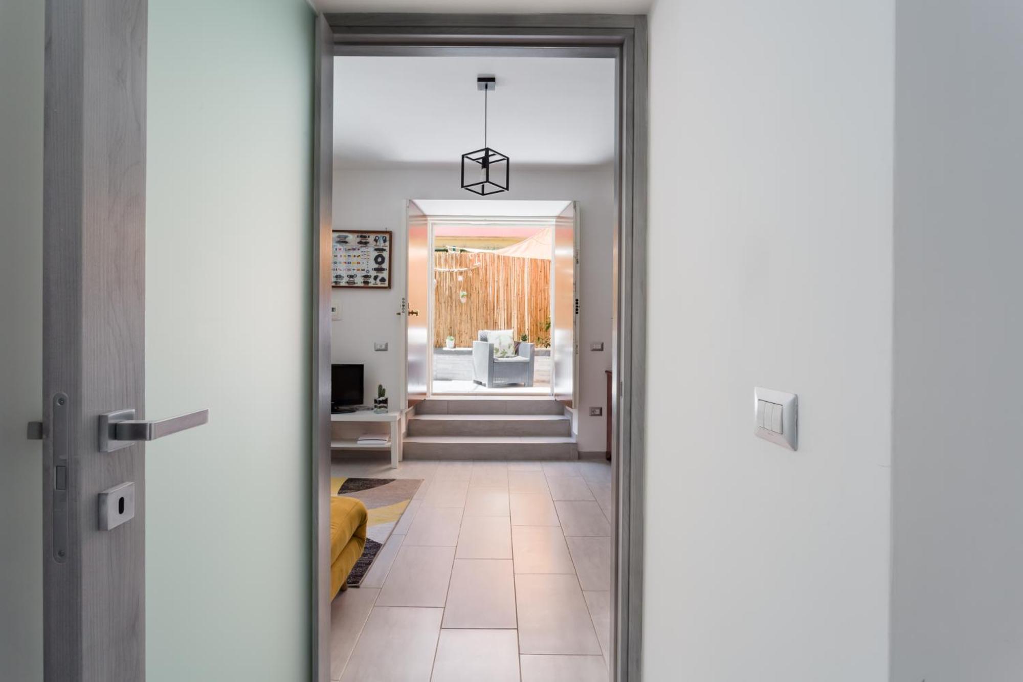 Independent House 51 Apartment เนเปิลส์ ภายนอก รูปภาพ