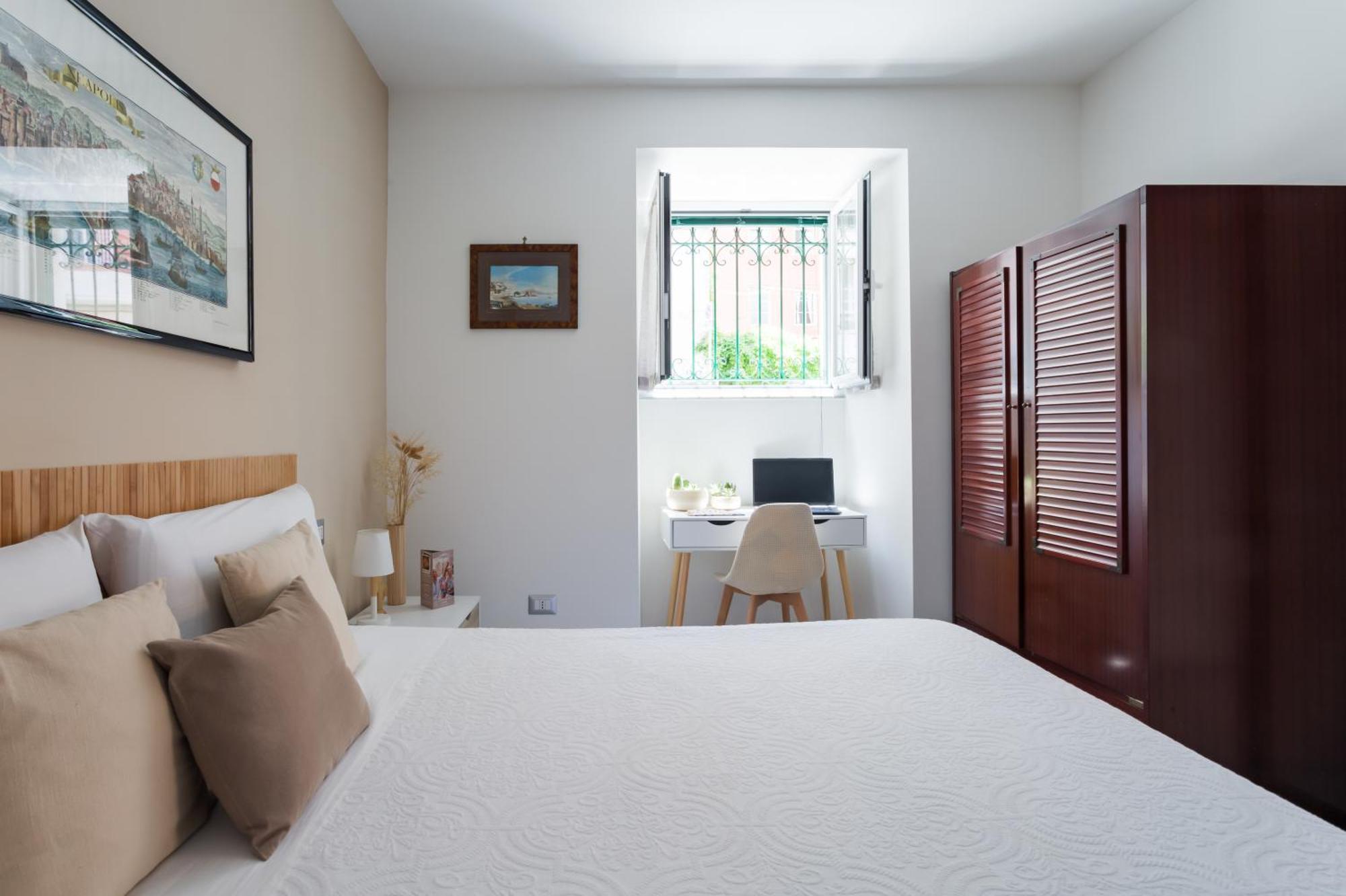 Independent House 51 Apartment เนเปิลส์ ภายนอก รูปภาพ